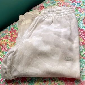 Women’s sweatpants